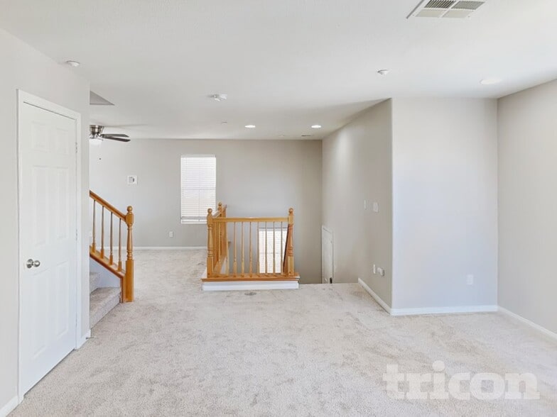 Building Photo - 8921 Paula Jean Ave