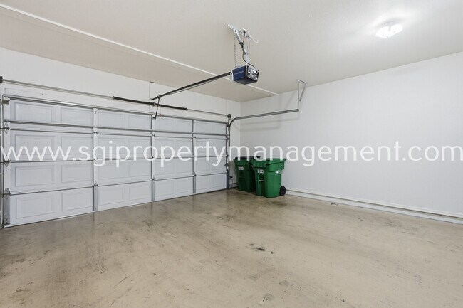 Building Photo - 3150 E Beardsley Rd