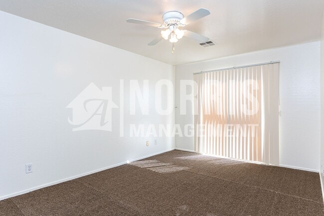 Building Photo - 13971 S Rosemont Rd