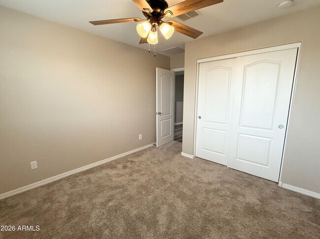 Building Photo - 5085 S 243rd Dr