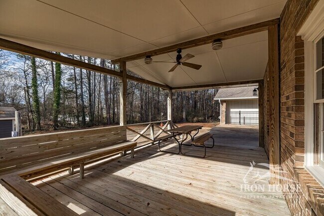 Building Photo - 2591 Clotfelter Rd