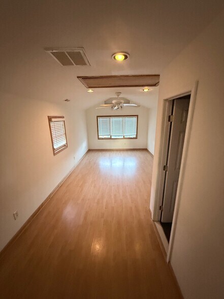 Building Photo - 2141 Ester Ct