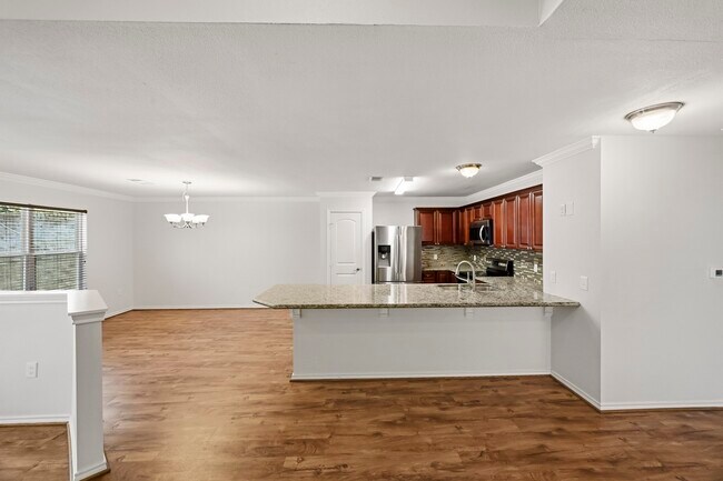 Building Photo - 16250 Indian Mill Dr