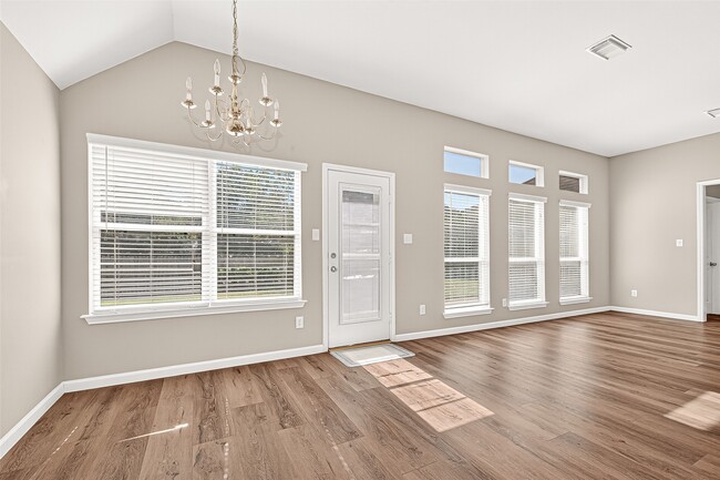 Building Photo - 22523 Cascade Springs Dr