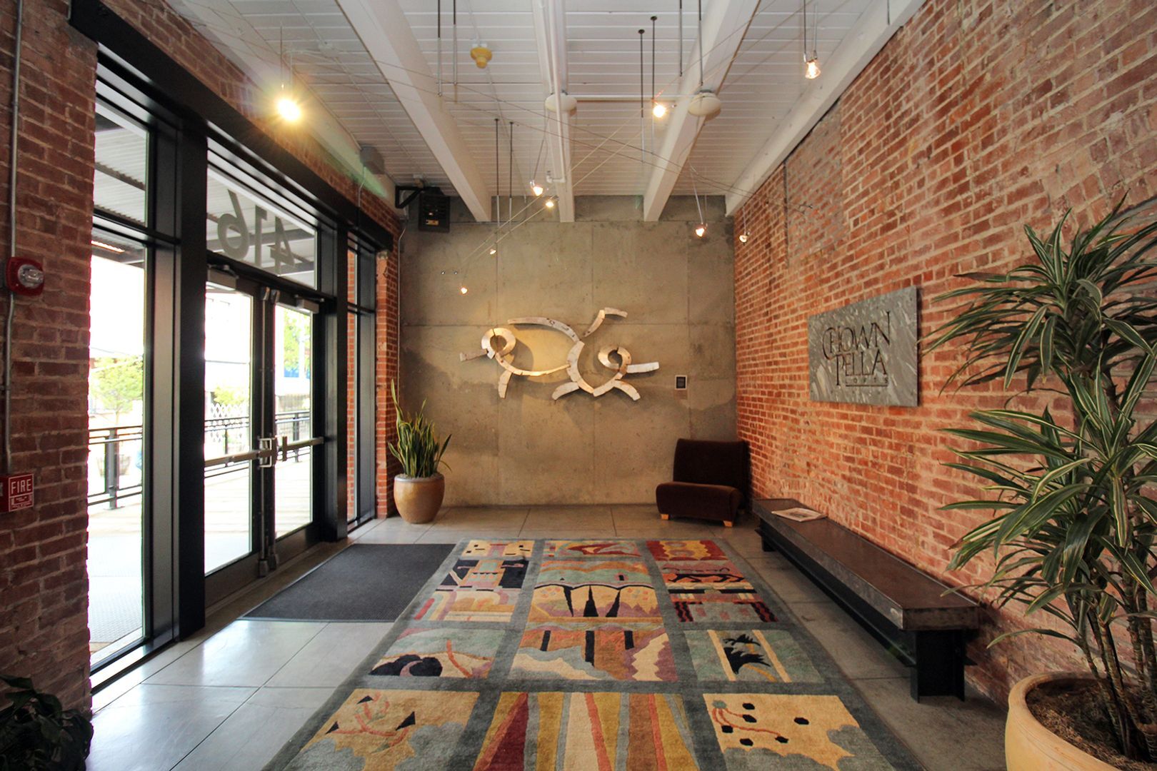 Building Photo - 416 NW 13th Ave