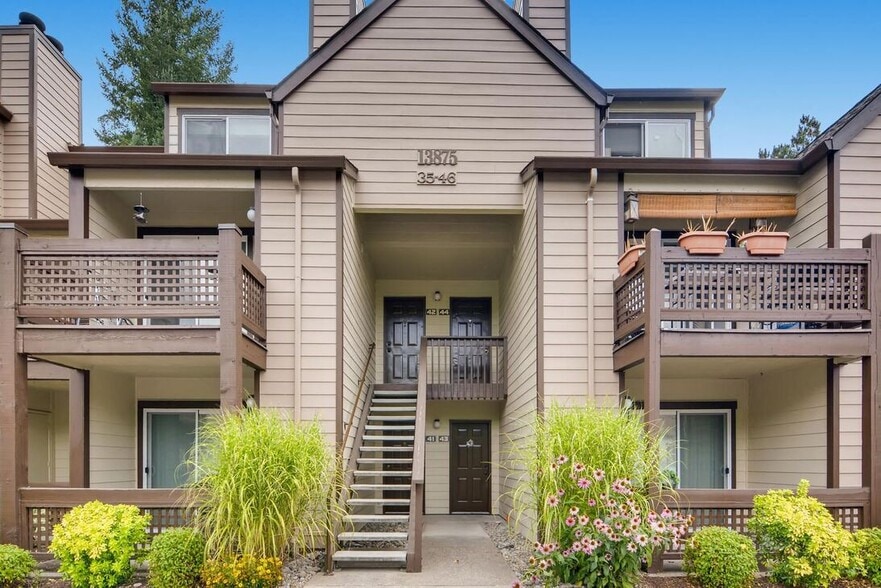 Primary Photo - Stratford Apartments