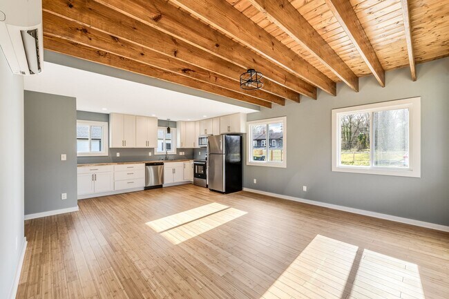 Building Photo - Newly-Built 2-Bedroom Home in Woodfin/Nort...