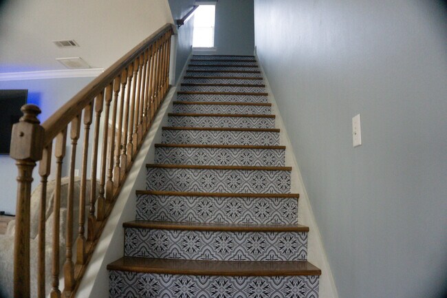 Building Photo - 4554 Hermosa Rd