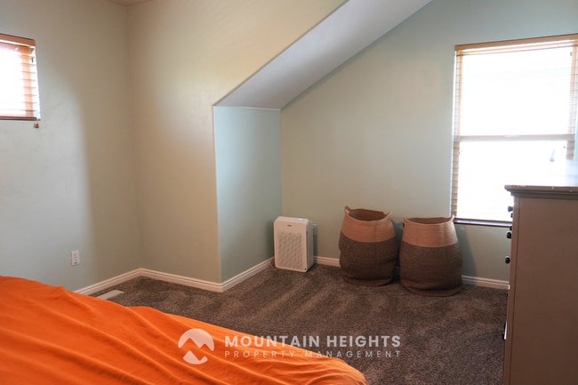 Building Photo - 10983 Sunup Way