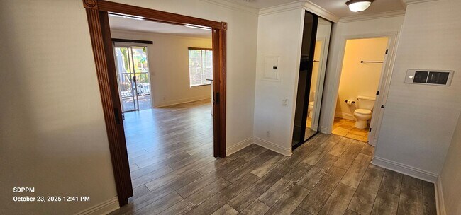 Building Photo - La Jolla / UTC - Villa Toscana - Nice 1 Be...