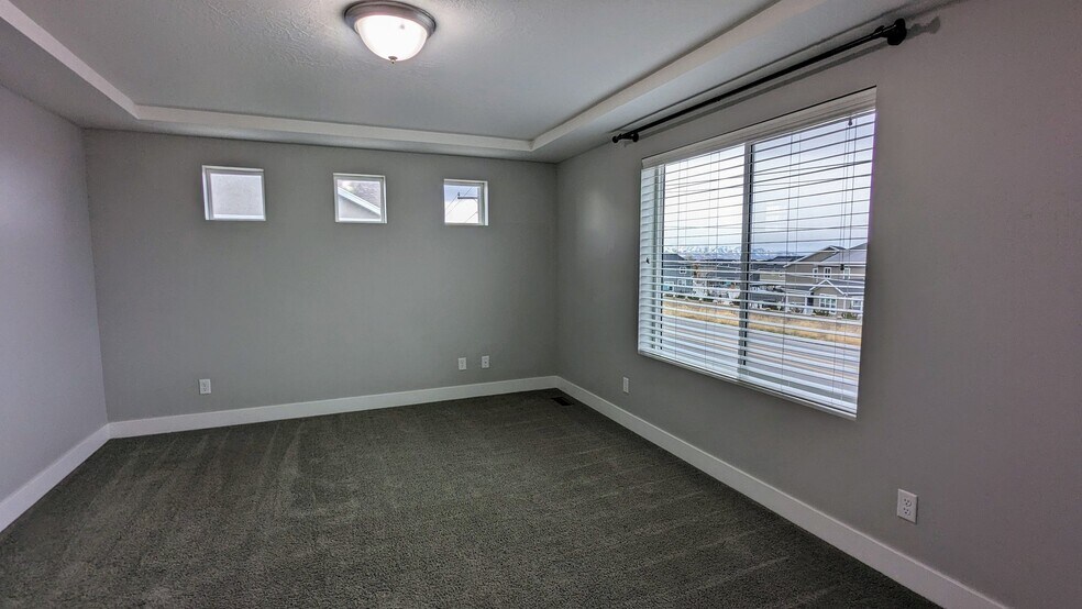 Building Photo - 45 Delgada Ln