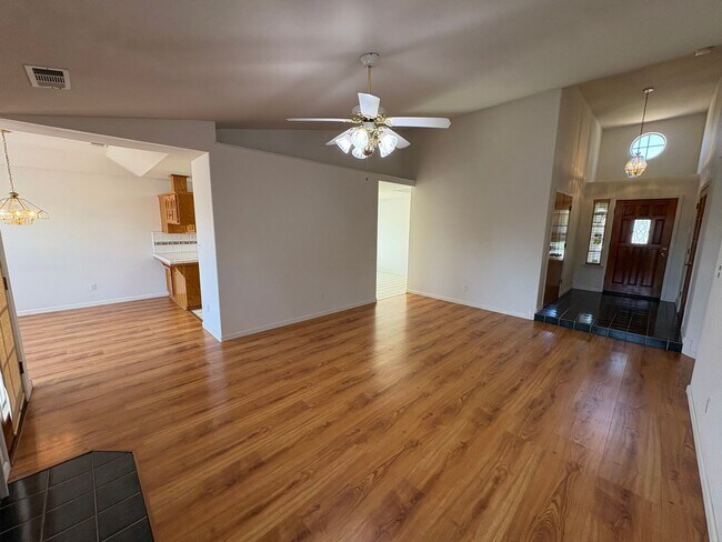 Building Photo - 314 N Virmargo St