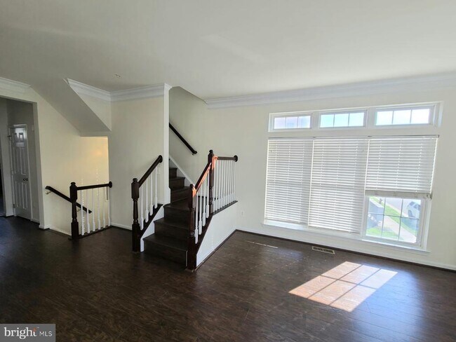 Building Photo - 42625 Homefront Terrace