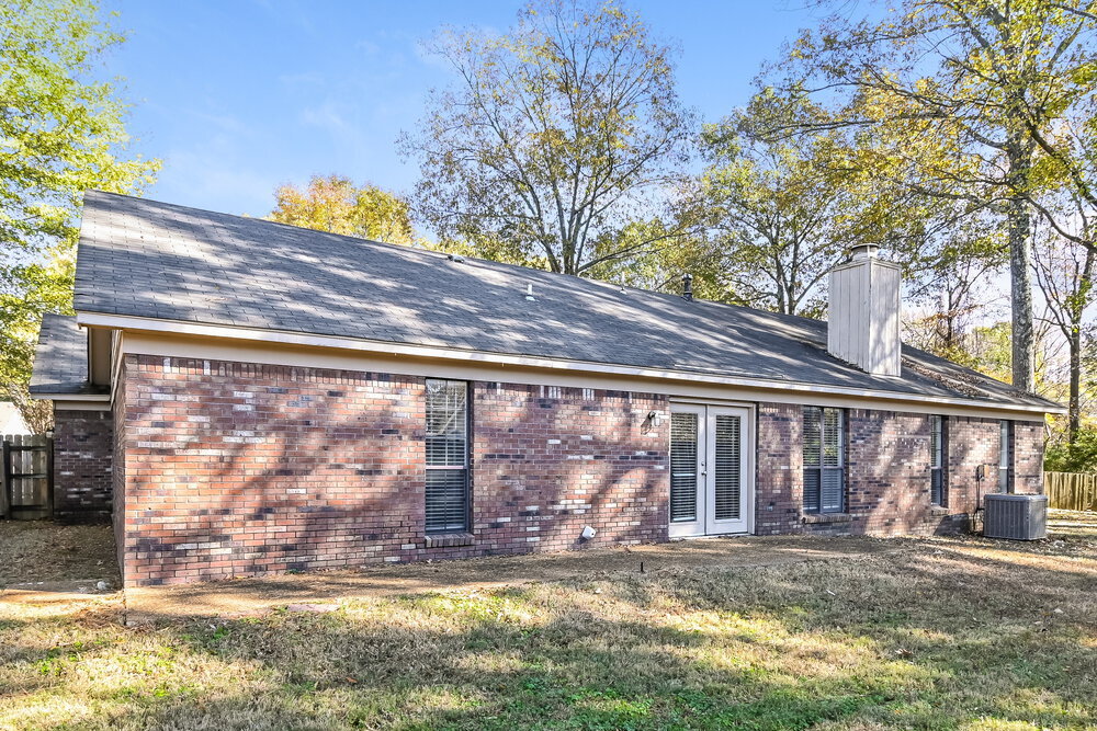 Building Photo - 7201 Skidmore Cove