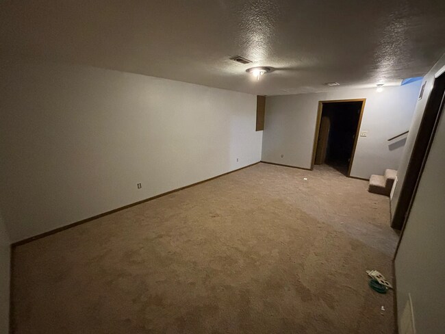 Building Photo - 2423 Farmstead St