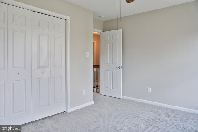 Building Photo - 5423 Rilian Ct