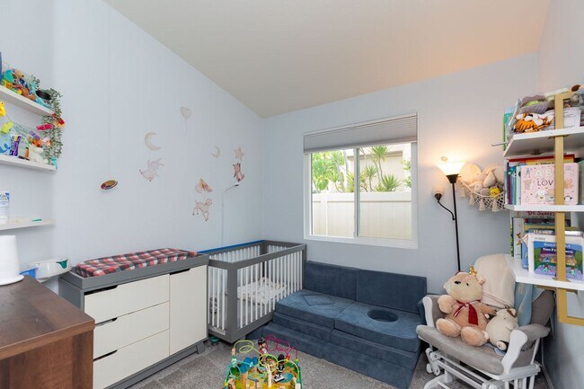 Building Photo - 4 Bed, 2 Bath - Sorrento Mesa Single Famil...