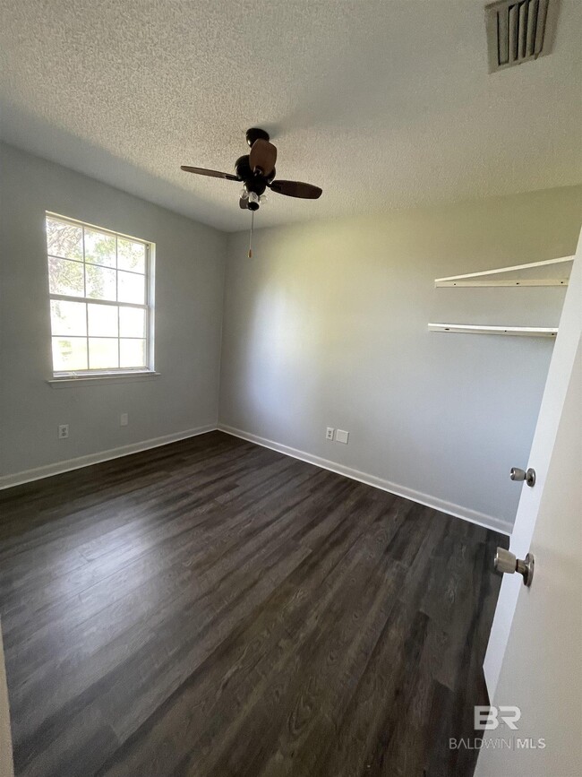Building Photo - 62 Northgate Cir