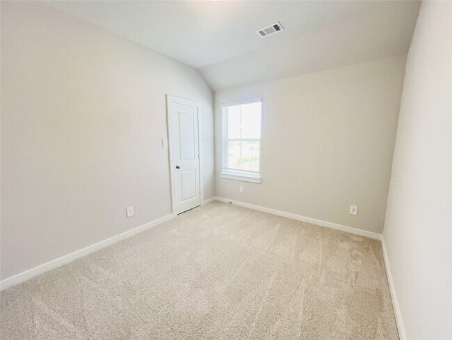 Building Photo - 29818 Ellwood Ln
