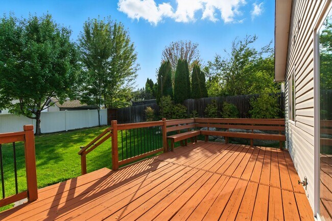 Building Photo - Charming 3 Bedroom Spokane Valley Home – Available Now!