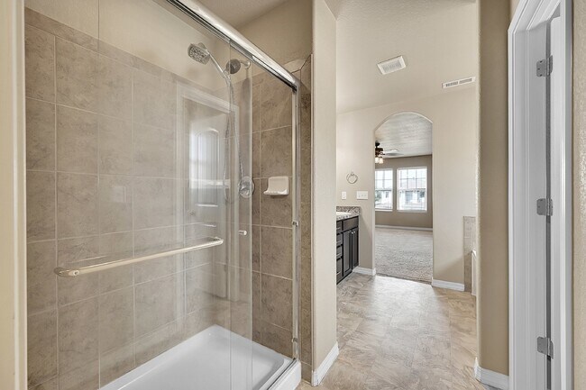 Building Photo - $2,395 - 3-Bed Home with Updated Features ...