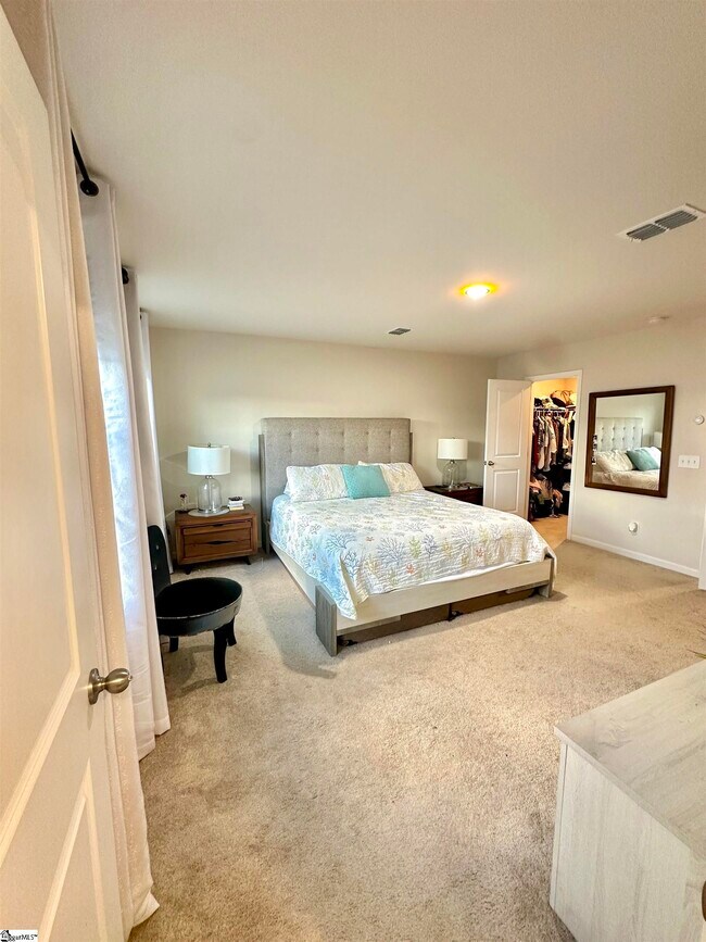 Building Photo - 304 Wyngate Ct