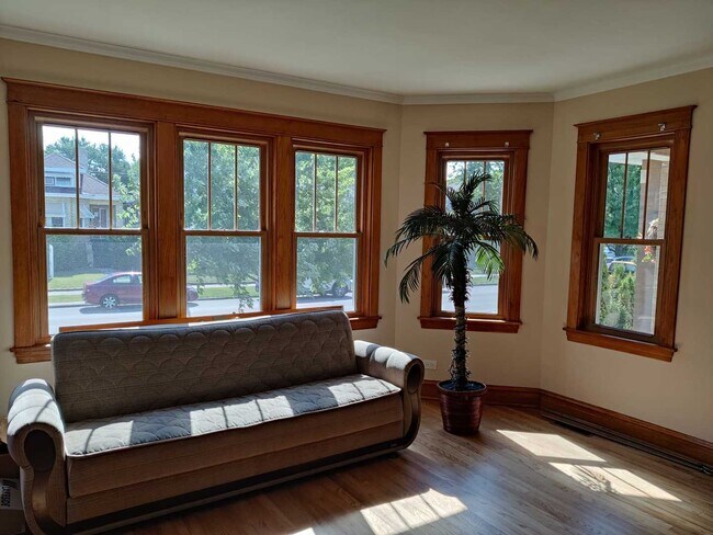 Building Photo - 3108 N 78th Ct