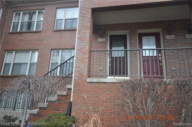 Primary Photo - 156 Tiffany Ln Pvt