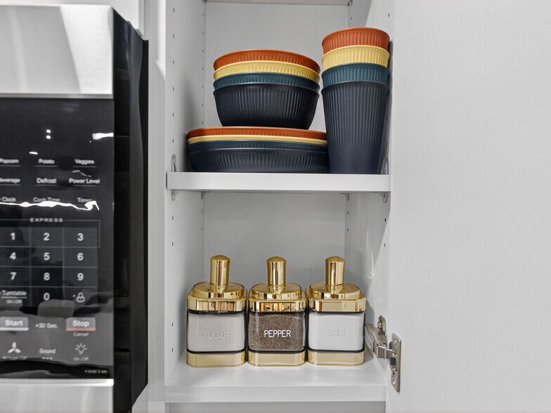 Building Photo - 359 Broadway