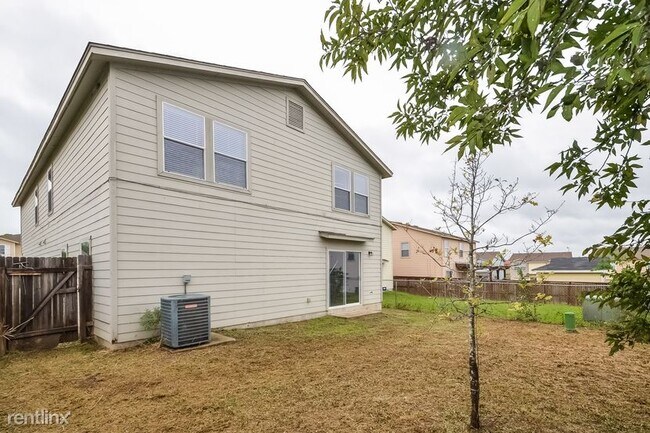 Building Photo - 6 br, 2.5 bath House - 3818 Amber Chase