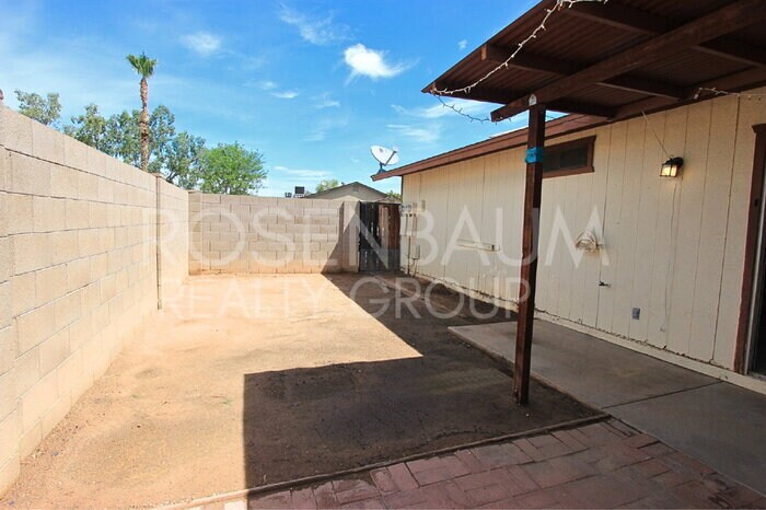 Building Photo - 4717 E Camino St