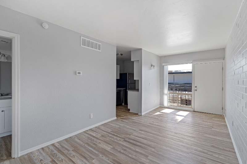 Building Photo - 5570 E Hampton St