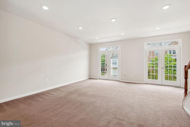 Building Photo - 24707 Kings Canyon Square
