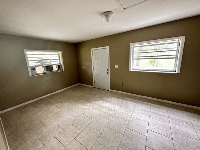 Building Photo - 190 N Bobwhite Point