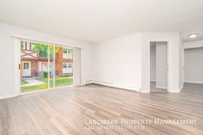 Building Photo - 9825 El Cameno Ln