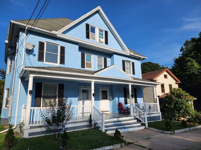 Primary Photo - 77 Hawthorne Ave