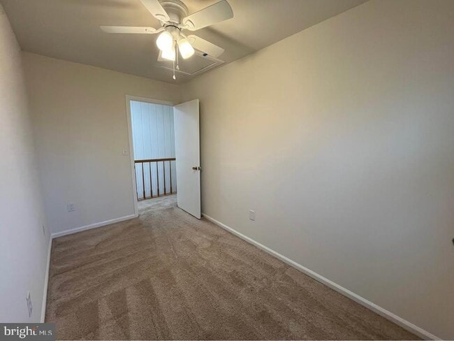 Building Photo - 384 Peach Orchard Rd