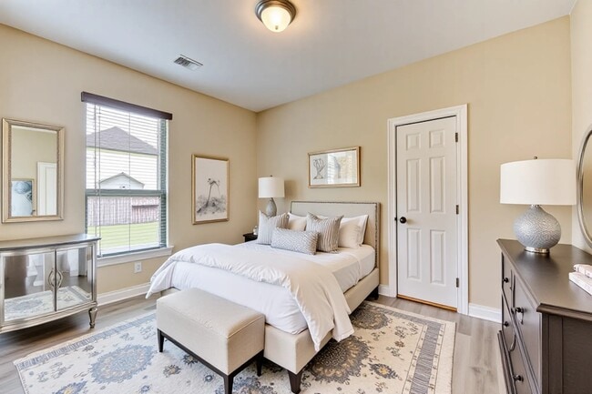 Building Photo - 5530 Mangrove Creek Ln