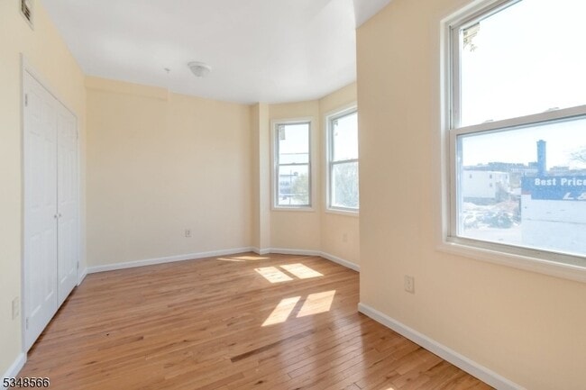 Building Photo - 383 Central Ave