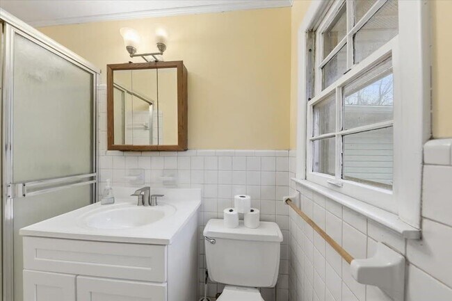 Building Photo - 8435 Campbellton Fairburn Rd