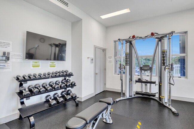 Building Photo - 5200 N Ocean Dr