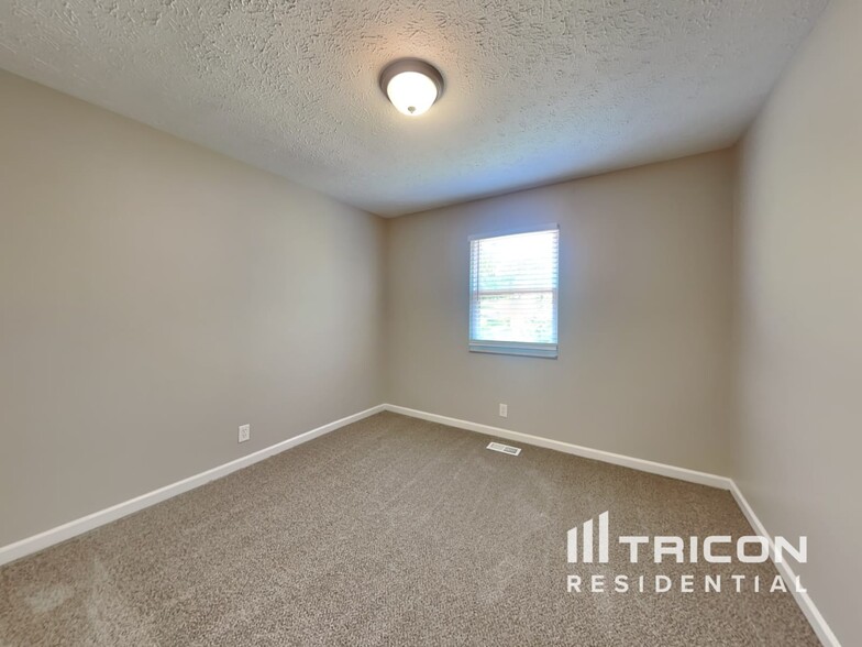 Building Photo - 126 Buckingham Ct