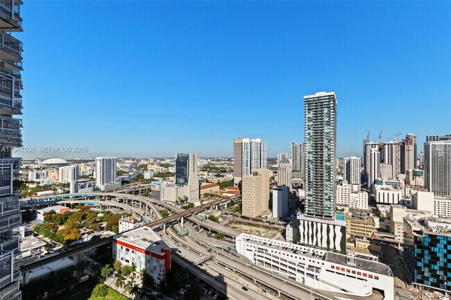 Building Photo - 350 S Miami Ave