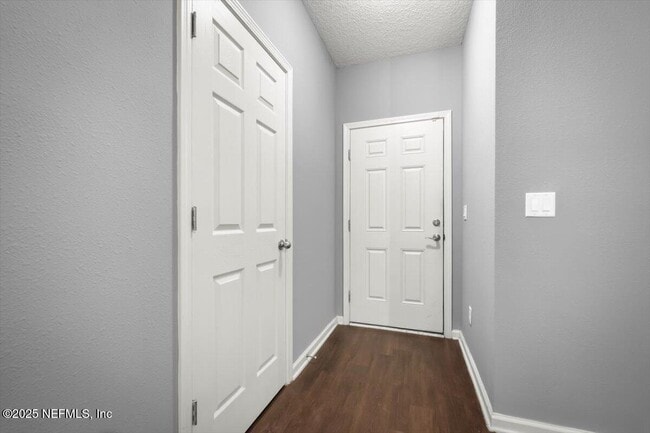 Building Photo - 613 Washington Ln