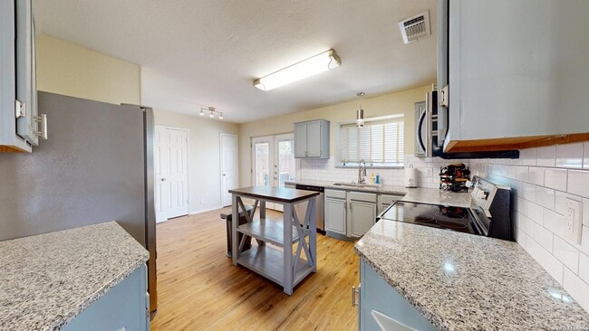 Building Photo - 2210 Muddy Peak Dr