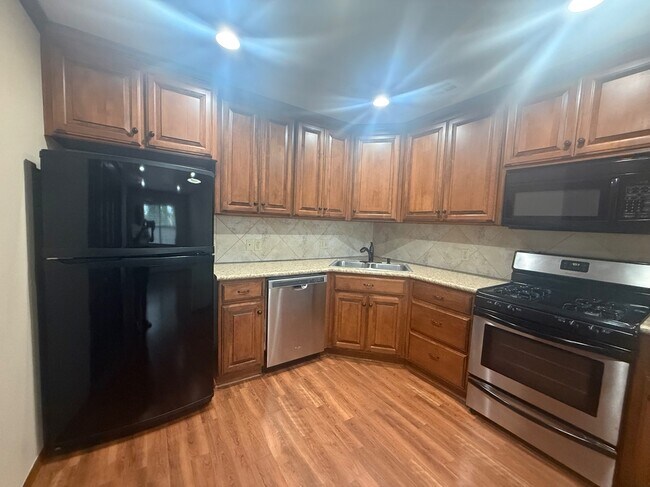 Building Photo - 118 Sahoma Terrace