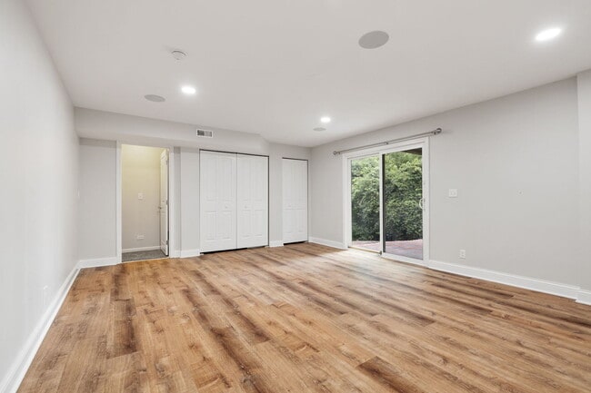 Building Photo - 3465 Bradbury Cir