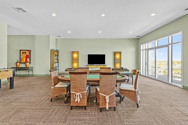 Building Photo - 500 Seawall Blvd