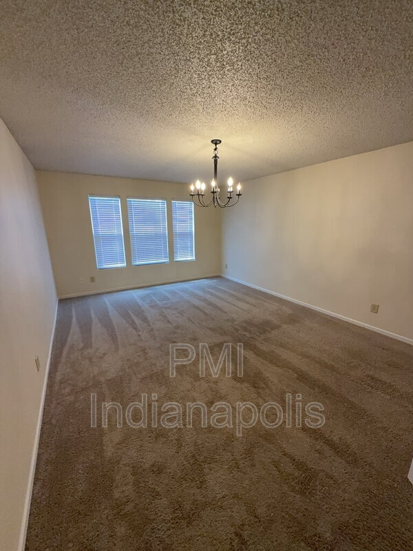 Building Photo - 12120 E 141st St