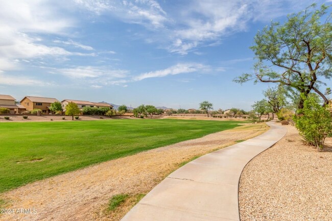 Building Photo - Gorgeous 4 Bed Home in Phoenix AZ in Roger...